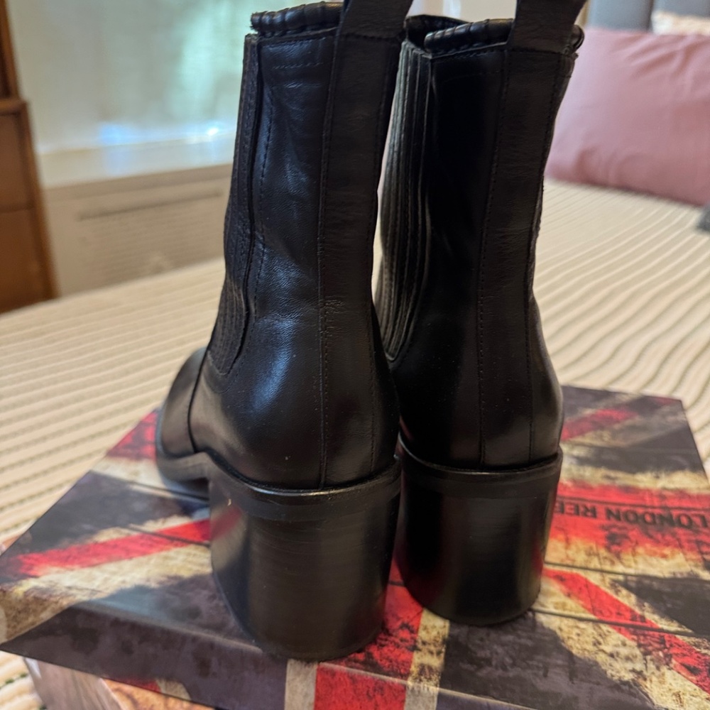 SILENT D NAYDO HEELED ANKLE BOOTS - Picture 3 of 6